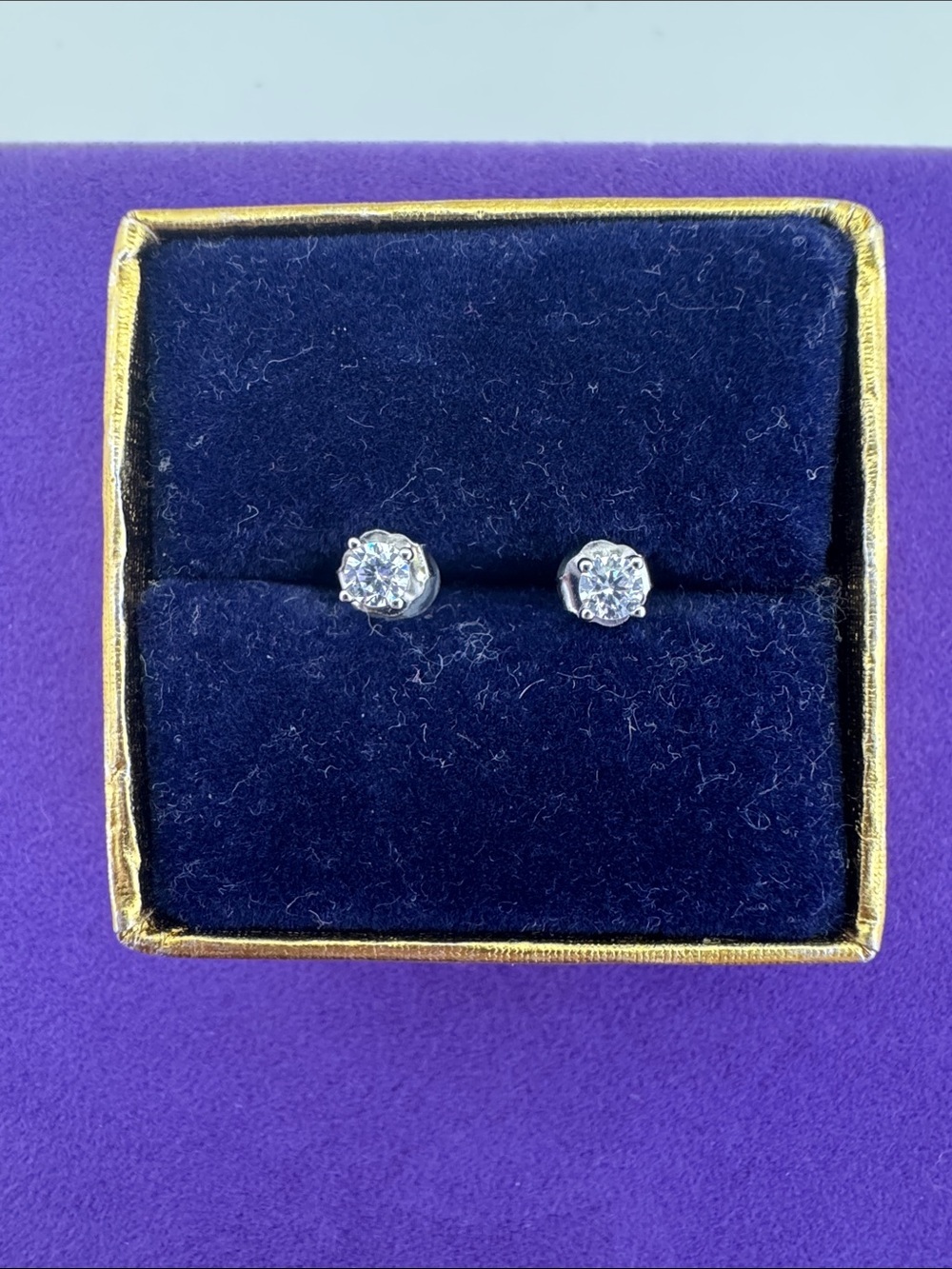 💛 Classic Sterling Silver White CZ Stud Earrings | Like New